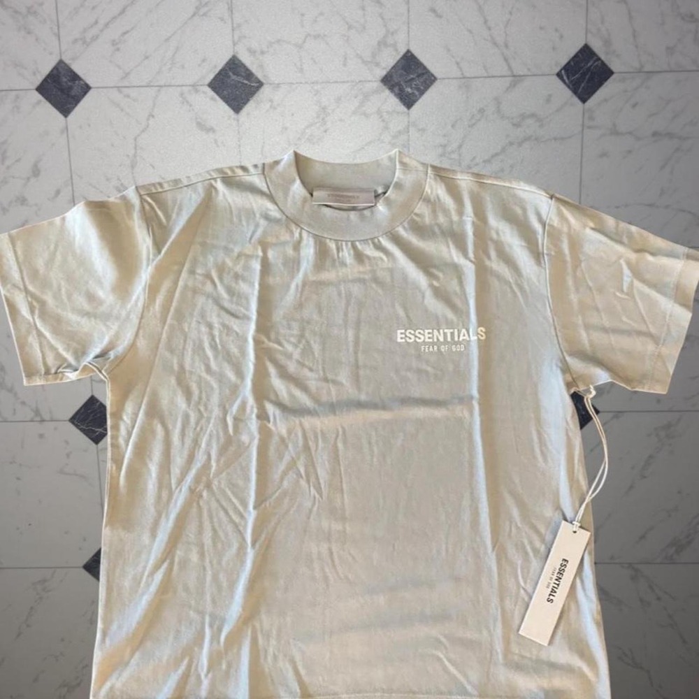Fear of God Essentials Seafoam T-Shirt NWT SIZE L